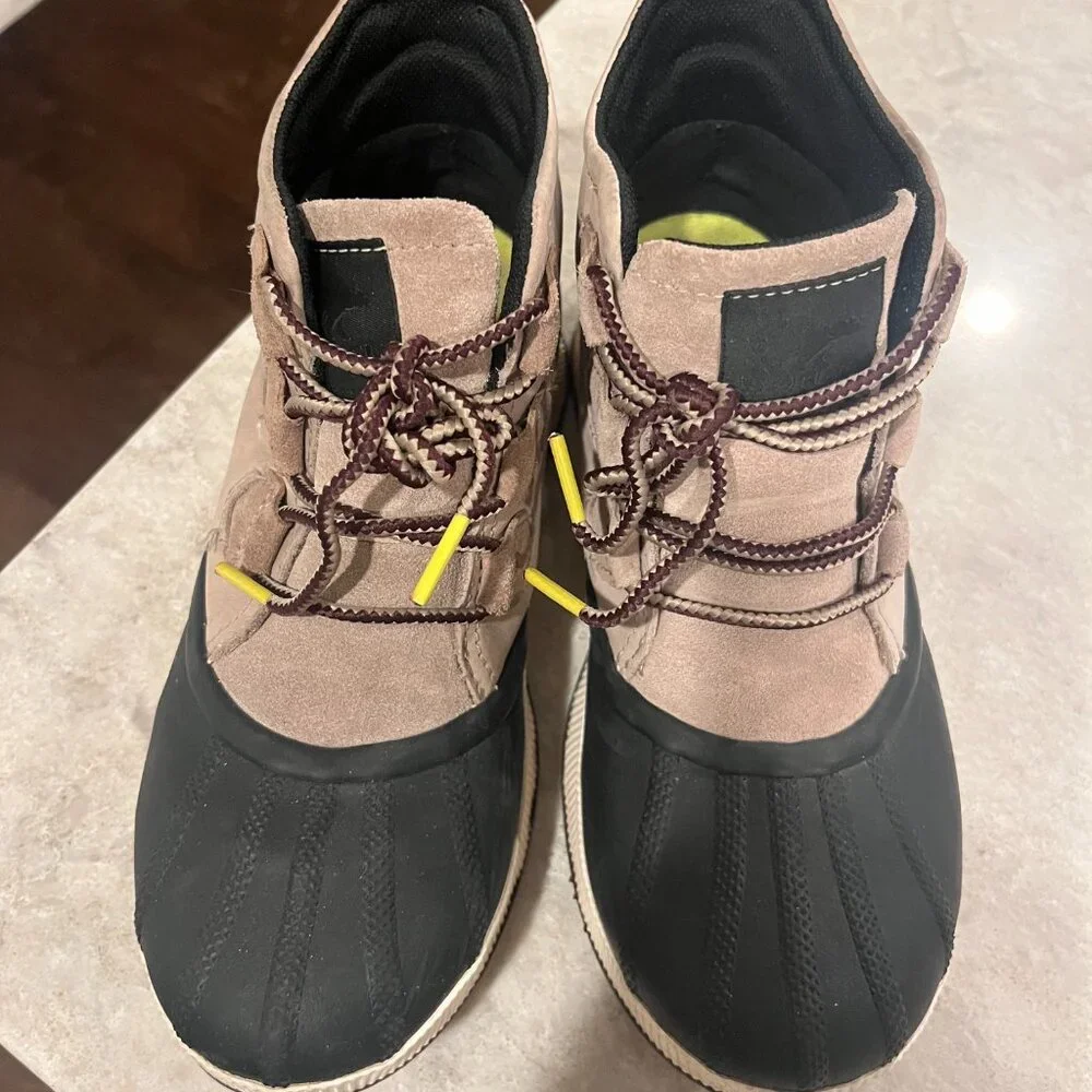 Sorel ankle snowboots-Womens 7.5 - Picture 3 of 4